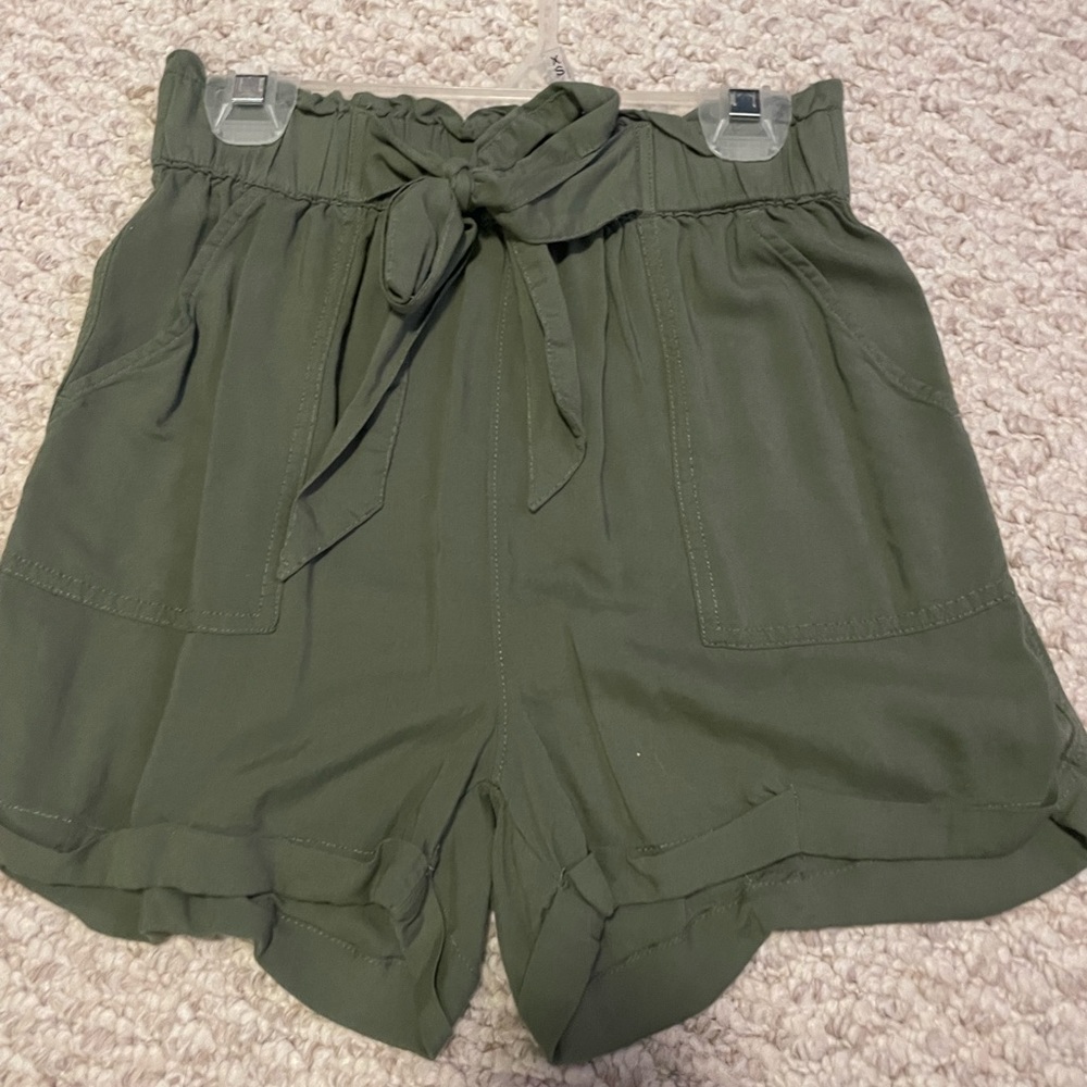 Army green soft shortie shorts